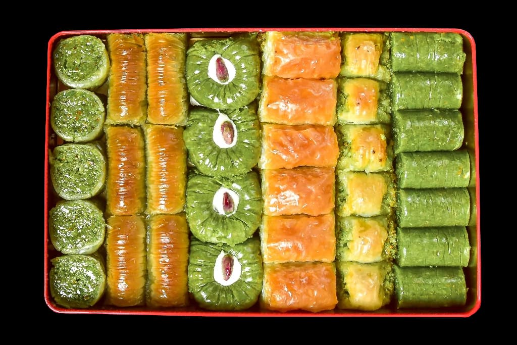 Chef's Pistachio Mix Baklava 1.2 KG