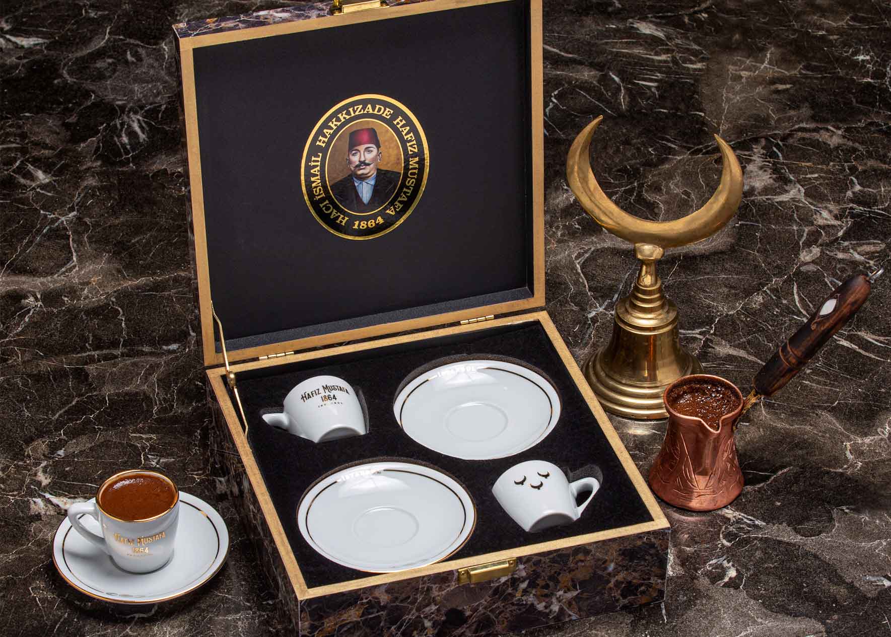 An Elegant Touch to Your Tea And Coffee Experience